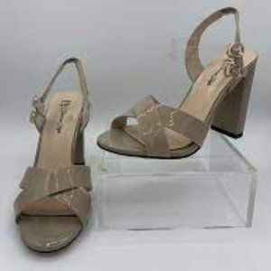 DIVERSE STYLE BY SYDNI DION CHUNKY HEEL SHOE SIZE6